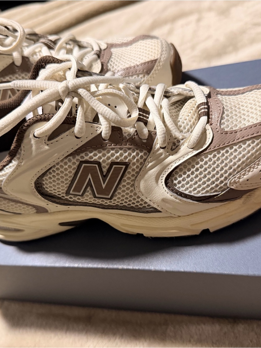 New Balance Cream and Brown Women's Sneakers - Picture 7 of 11